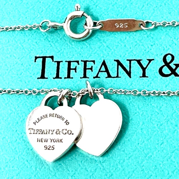 Authentic Tiffany & CO. Return To Double Heart Necklace. - Picture 4 of 15